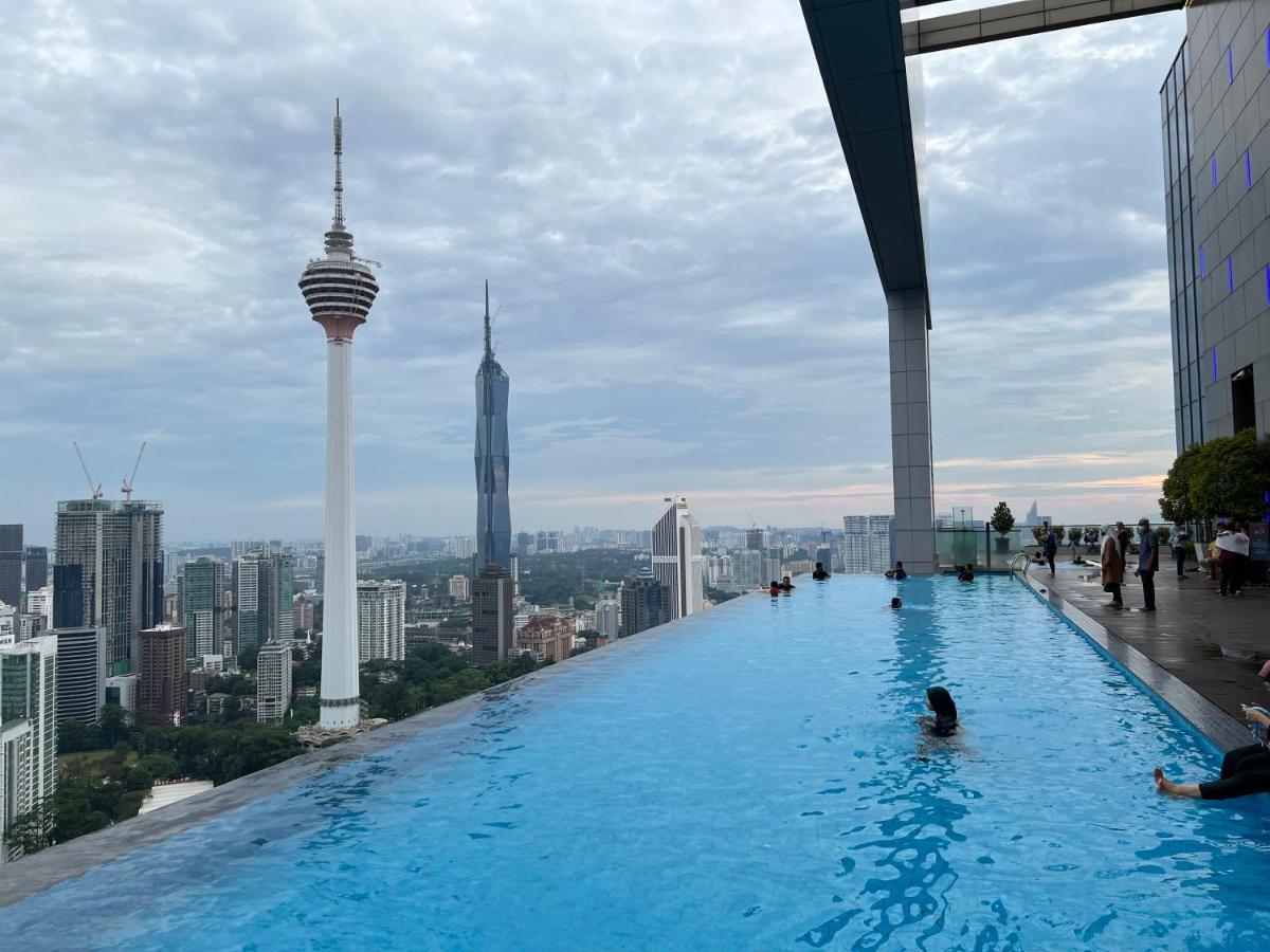 Amazing Pool By Platinum Suites Klcc Kuala Lumpur Esterno foto