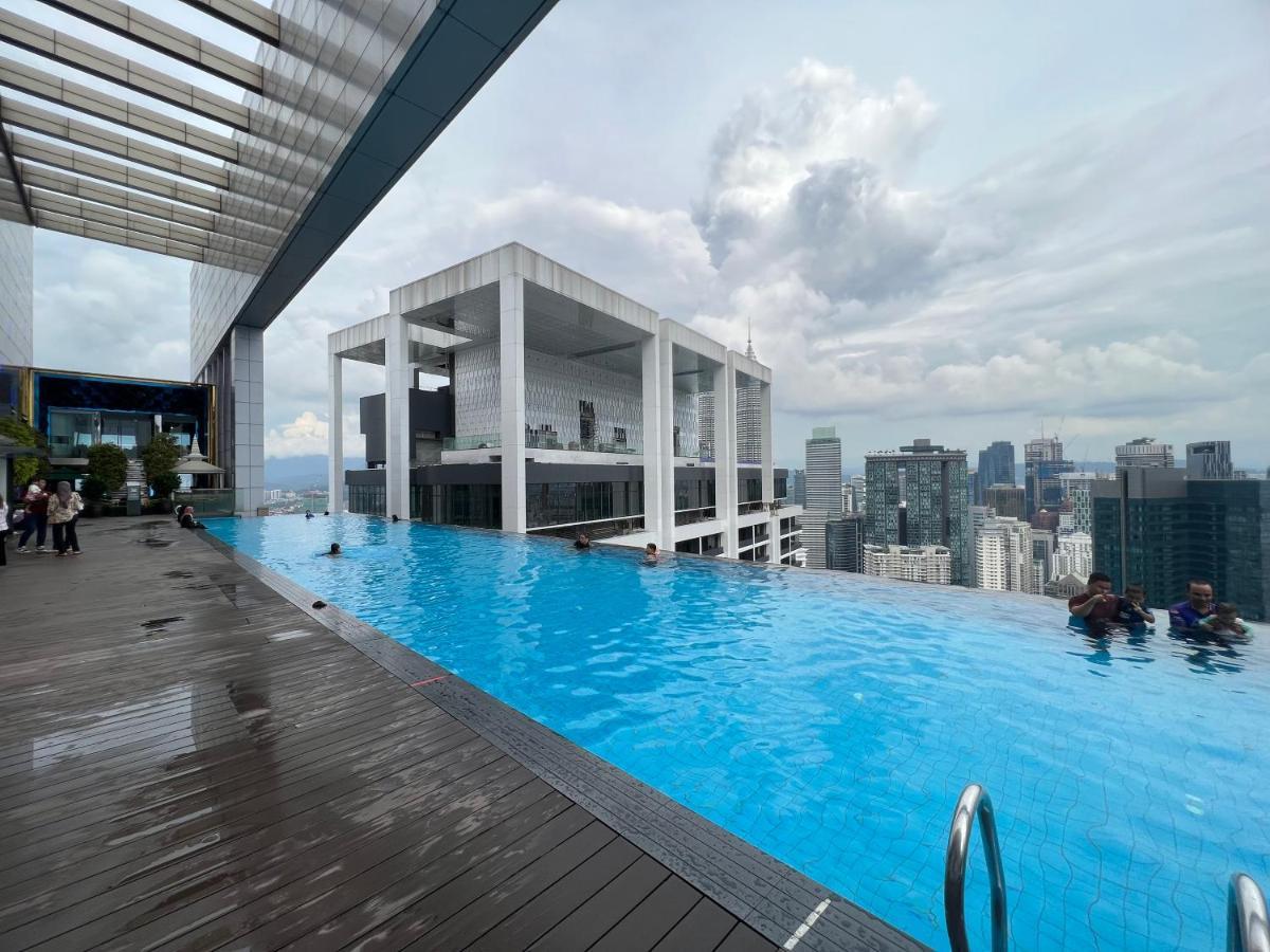 Amazing Pool By Platinum Suites Klcc Kuala Lumpur Esterno foto